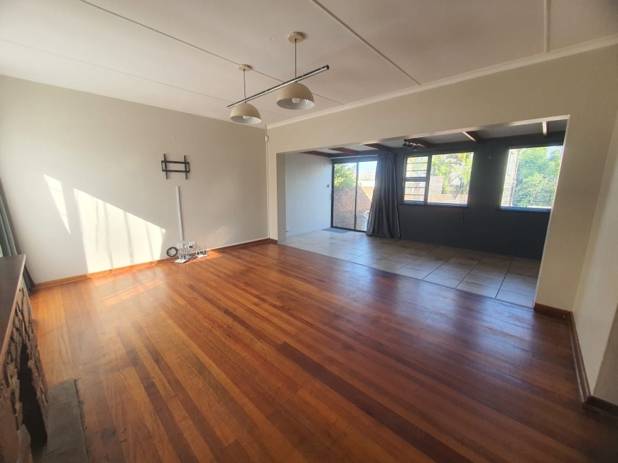 3 Bedroom Property for Sale in Sunnyridge Eastern Cape